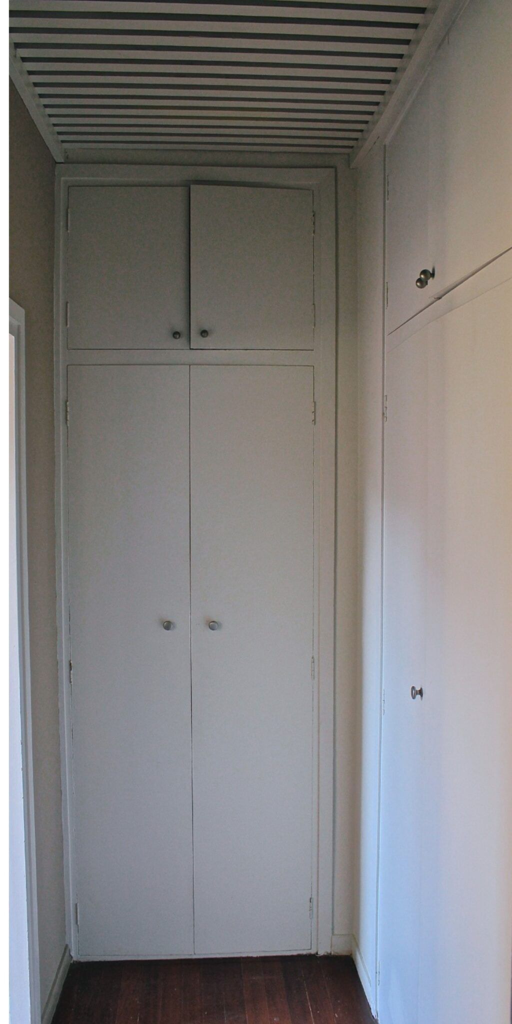12 Fitted Wardrobe Ideas For Small Bedroom | Innovative Designs